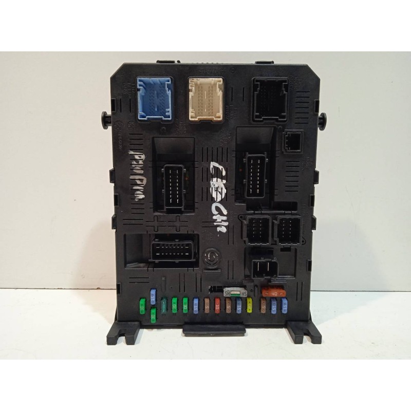 Recambio de caja reles / fusibles para citroën c4 berlina collection referencia OEM IAM 9660105980  