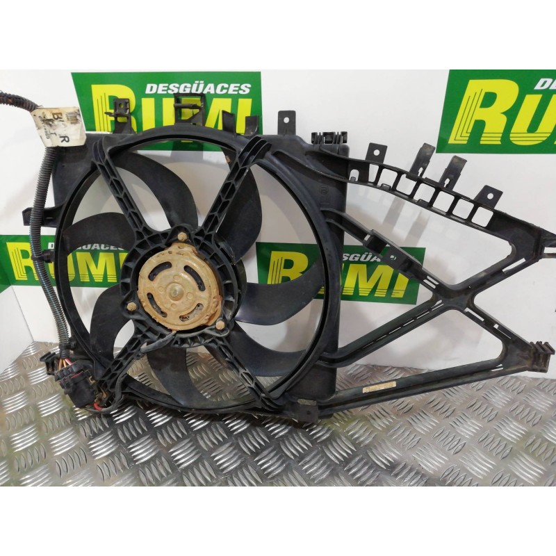 Recambio de electroventilador para opel corsa c club referencia OEM IAM 24445176 24445152 