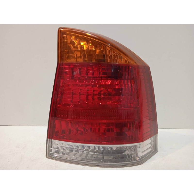 Recambio de piloto trasero derecho para opel vectra c berlina comfort referencia OEM IAM 13130644  