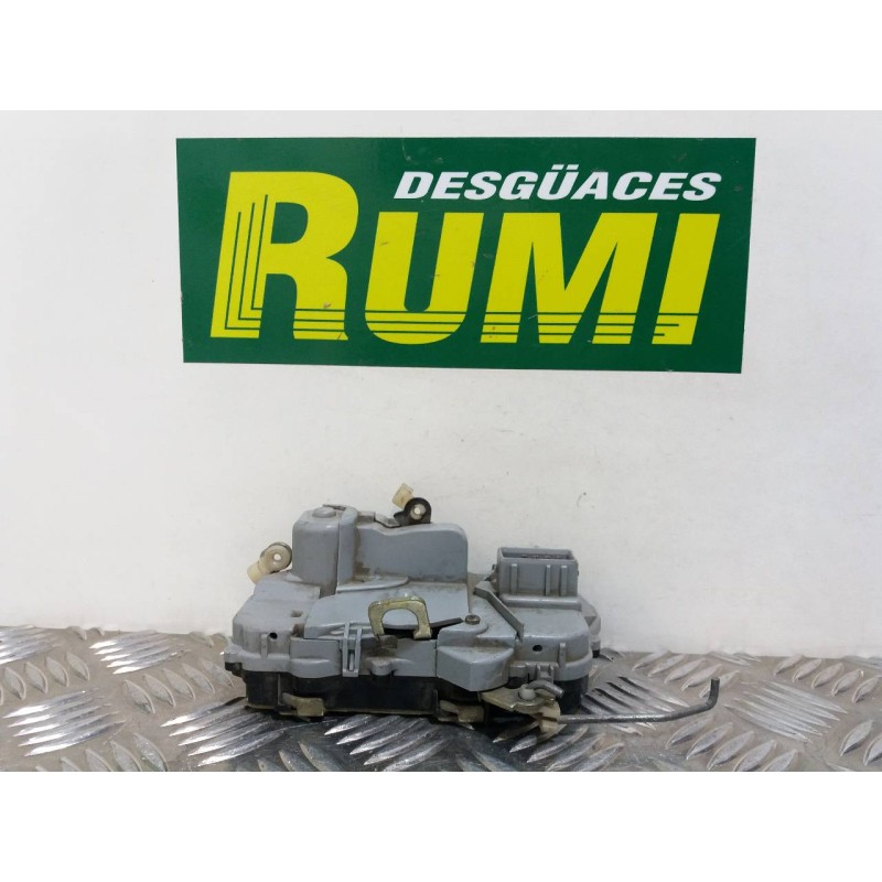 Recambio de cerradura puerta delantera izquierda para peugeot 306 berlina 3/5 puertas (s1) xnd referencia OEM IAM   