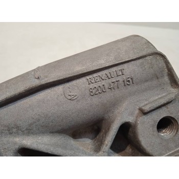 Recambio de soporte motor derecho para renault clio grandtour dynamique referencia OEM IAM 8200477151  