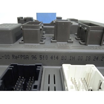 Recambio de caja reles / fusibles para peugeot 607 (s1) básico referencia OEM IAM 9651041480  