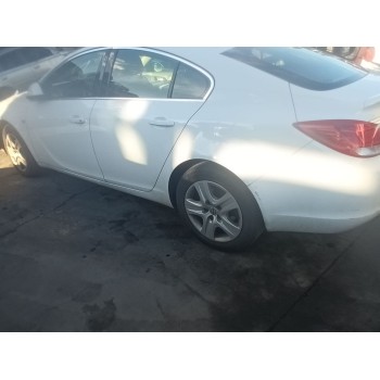 opel insignia berlina del año 2010