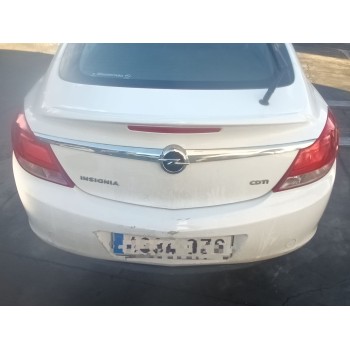 opel insignia berlina del año 2010