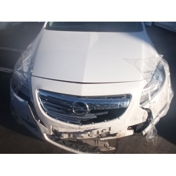 opel insignia berlina del año 2010