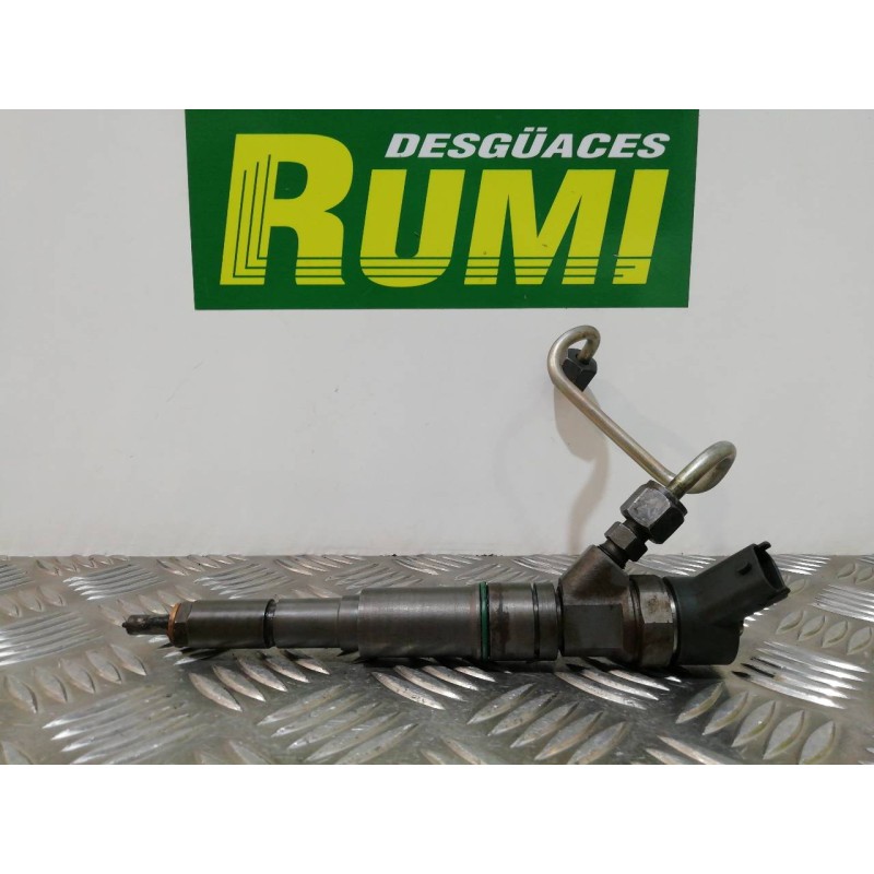 Recambio de inyector para bmw serie 5 berlina (e39) 525d exclusive referencia OEM IAM 0445110048 7785985 