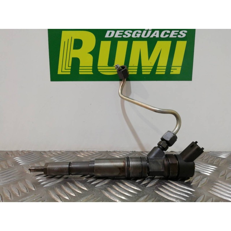 Recambio de inyector para bmw serie 5 berlina (e39) 525d exclusive referencia OEM IAM 0445110048 7785985 