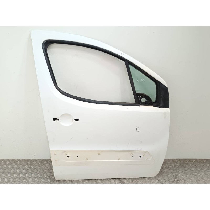 Recambio de puerta delantera derecha para peugeot partner kasten confort l1 referencia OEM IAM   