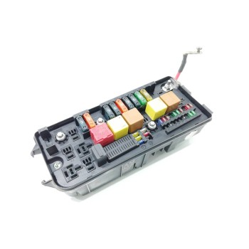 Recambio de caja reles / fusibles para opel vectra c berlina comfort referencia OEM IAM 13112920  