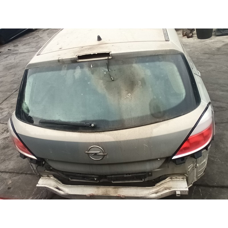 opel astra h berlina del año 2005