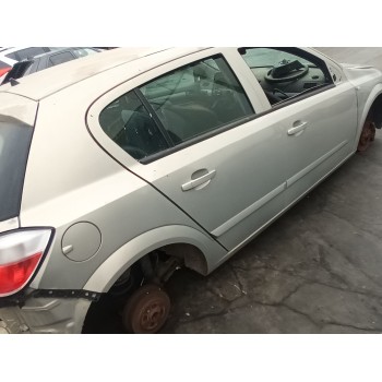 opel astra h berlina del año 2005