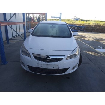opel astra j lim. del año 2012
