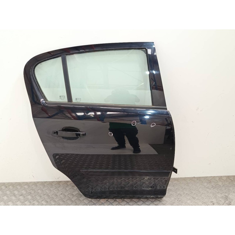 Recambio de puerta trasera derecha para opel corsa d cosmo referencia OEM IAM   