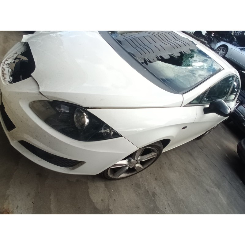 SEAT LEON (1P1)