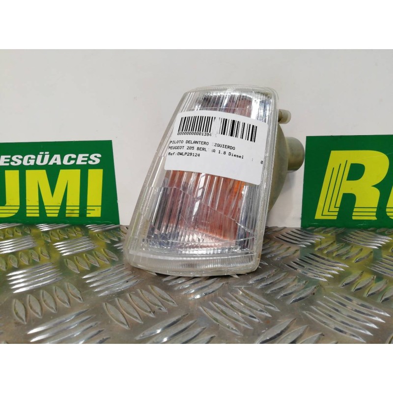 Recambio de piloto delantero izquierdo para peugeot 205 berlina 1.8 diesel referencia OEM IAM 0WLP29124 P29124G 