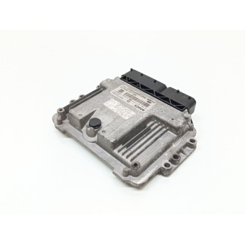 Recambio de centralita motor uce para hyundai i30 cw trend referencia OEM IAM 0281017213  