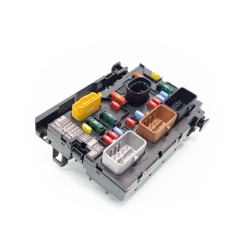 Recambio de caja reles / fusibles para citroën c3 1.4 16v collection referencia OEM IAM 9661707880  