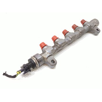 Recambio de rampa inyectora para hyundai i30 cw trend referencia OEM IAM 0445214181  