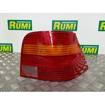 Recambio de piloto trasero derecho para volkswagen golf iv berlina (1j1) básico referencia OEM IAM 084411974RR 04736427 