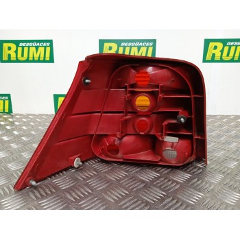 Recambio de piloto trasero derecho para volkswagen golf iv berlina (1j1) básico referencia OEM IAM 084411974RR 04736427 