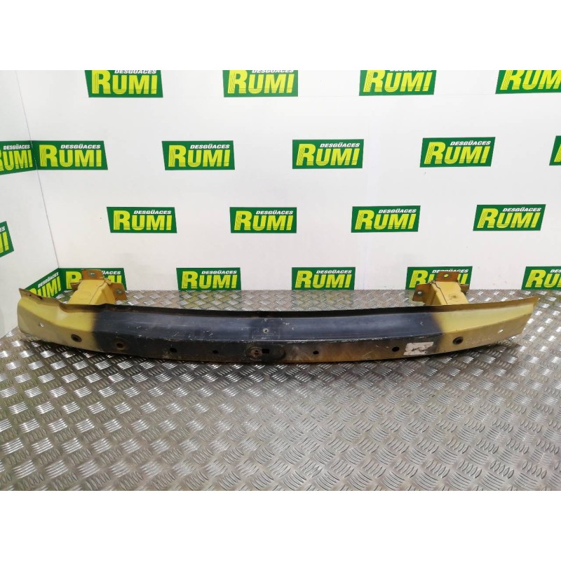 Recambio de refuerzo paragolpes delantero para renault trafic caja cerrada (ab 4.01) doble cabina l1h1 2,7t referencia OEM IAM  