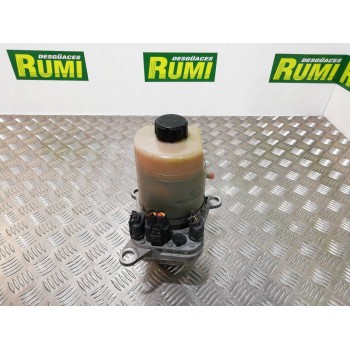 Recambio de bomba direccion para ford focus berlina (cap) trend referencia OEM IAM 4M513K514AD  