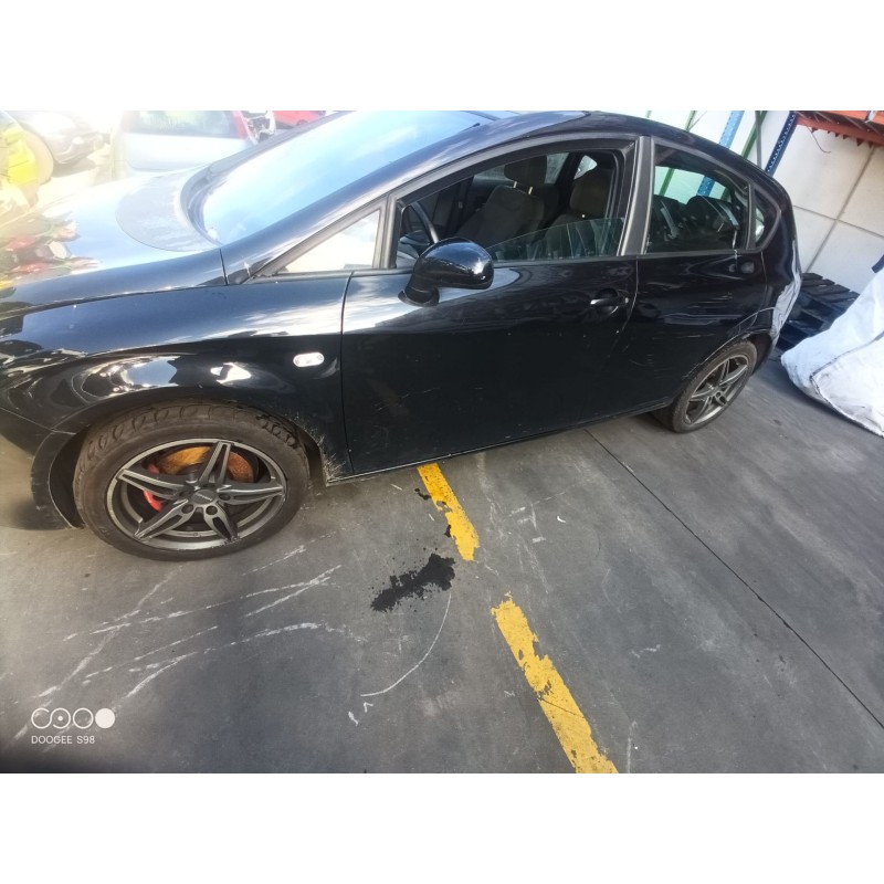SEAT LEON (1P1)