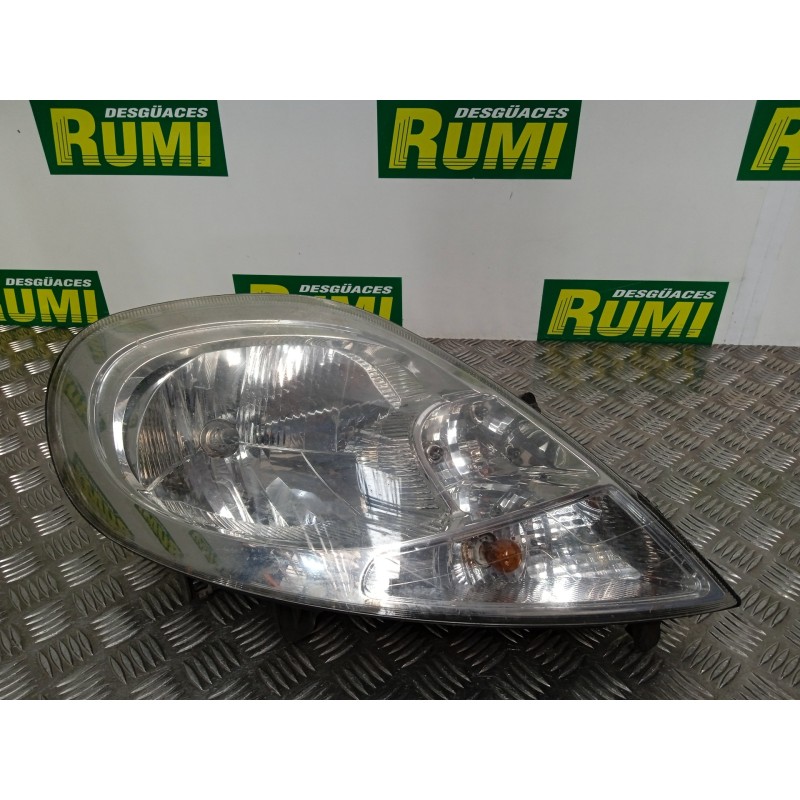 Recambio de faro derecho para nissan primastar (x..) avantour l1h1 2,7 t / 7-sitzer referencia OEM IAM 8200701356 89313980 93859