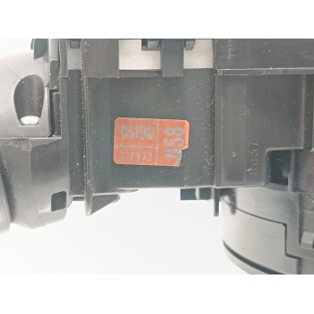 Recambio de mando multifuncion para toyota verso life referencia OEM IAM 0519017F373  