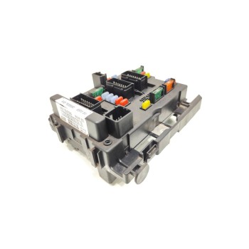 Recambio de caja reles / fusibles para peugeot 307 (s1) xr referencia OEM IAM 9657608580  
