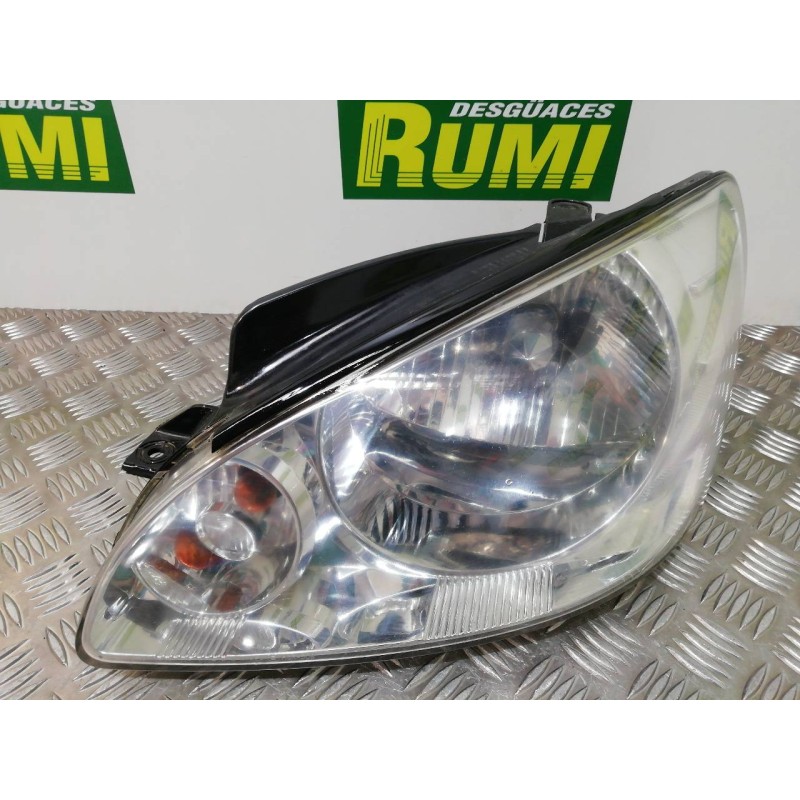 Recambio de faro izquierdo para hyundai getz (tb) 1.3 básico referencia OEM IAM 921011C500  
