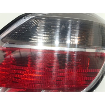 Recambio de piloto trasero derecho para opel astra h berlina cosmo referencia OEM IAM 13222325  