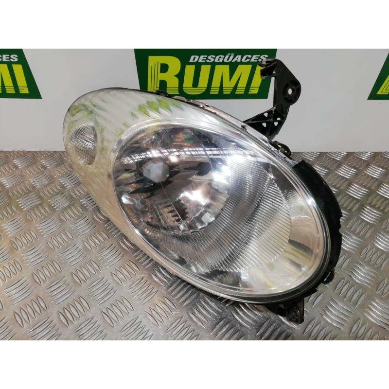 Recambio de faro izquierdo para nissan micra (k12e) acenta referencia OEM IAM 89900074 26060BC500 