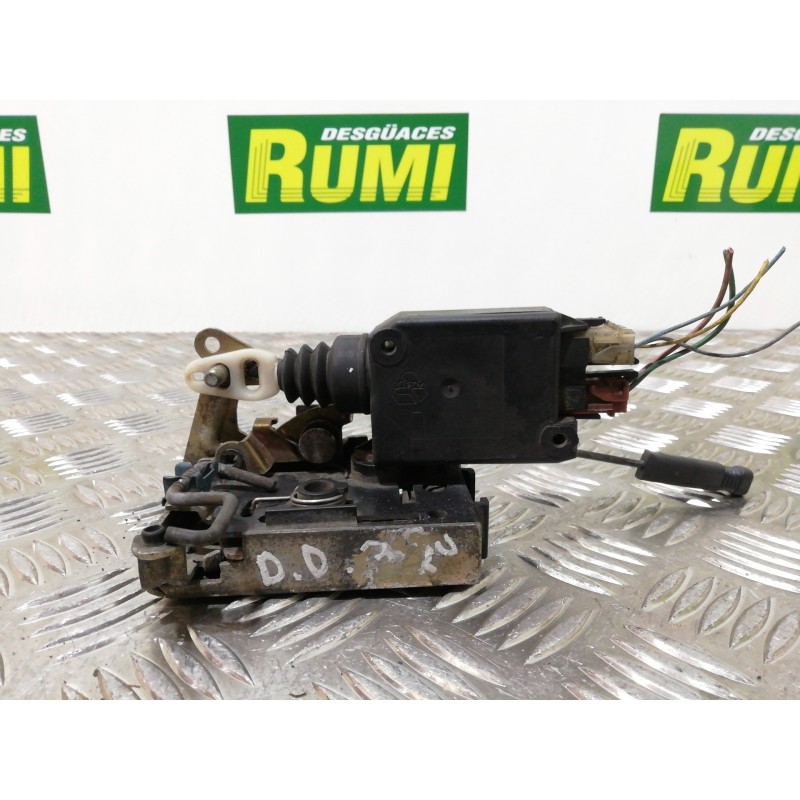 Recambio de cerradura puerta delantera derecha para citroën saxo 1.5 d image referencia OEM IAM   