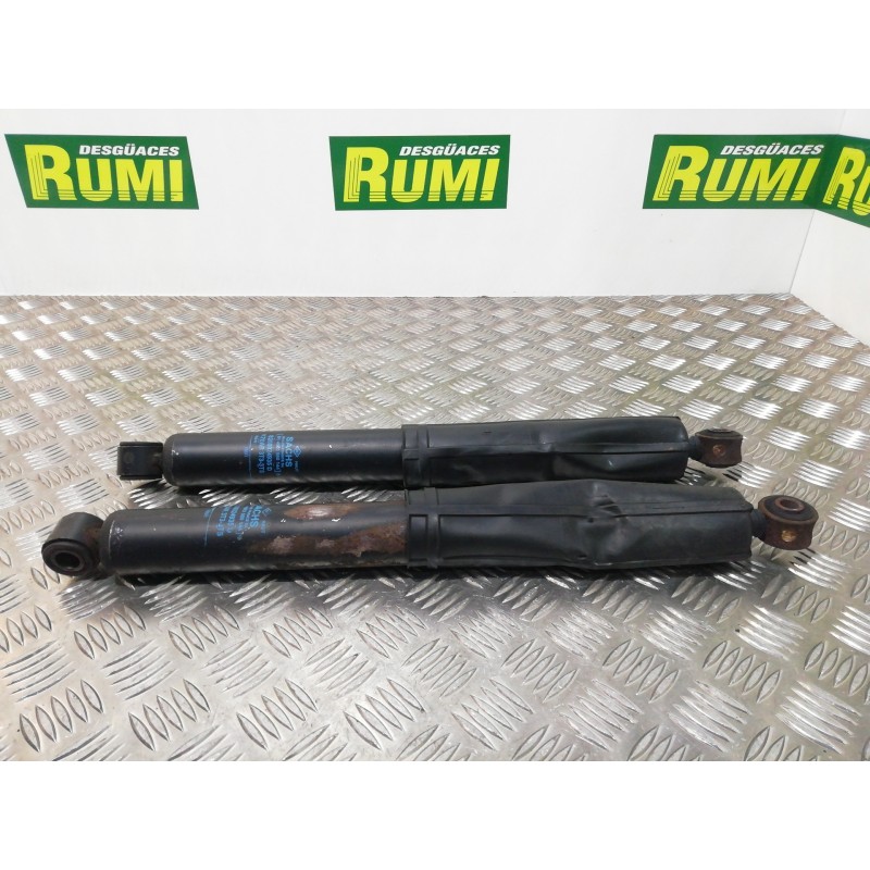 Recambio de juego amortiguadores trasero para opel movano (2004 =>) bus l3h2 3,9t referencia OEM IAM 8200024935D  