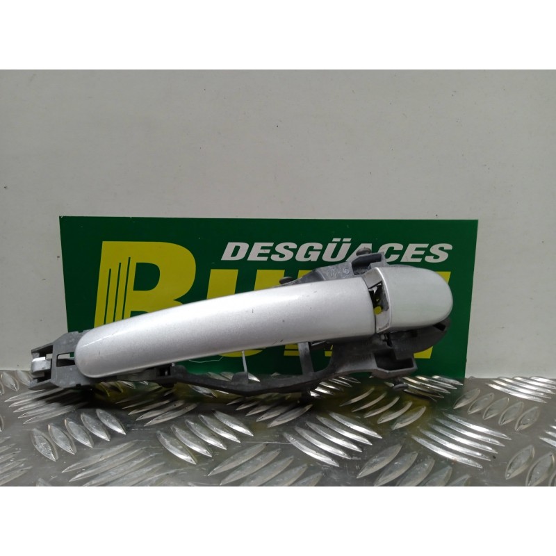 Recambio de maneta exterior delantera derecha para volkswagen passat berlina (3c2) advance referencia OEM IAM 1K0837886A 5J08378
