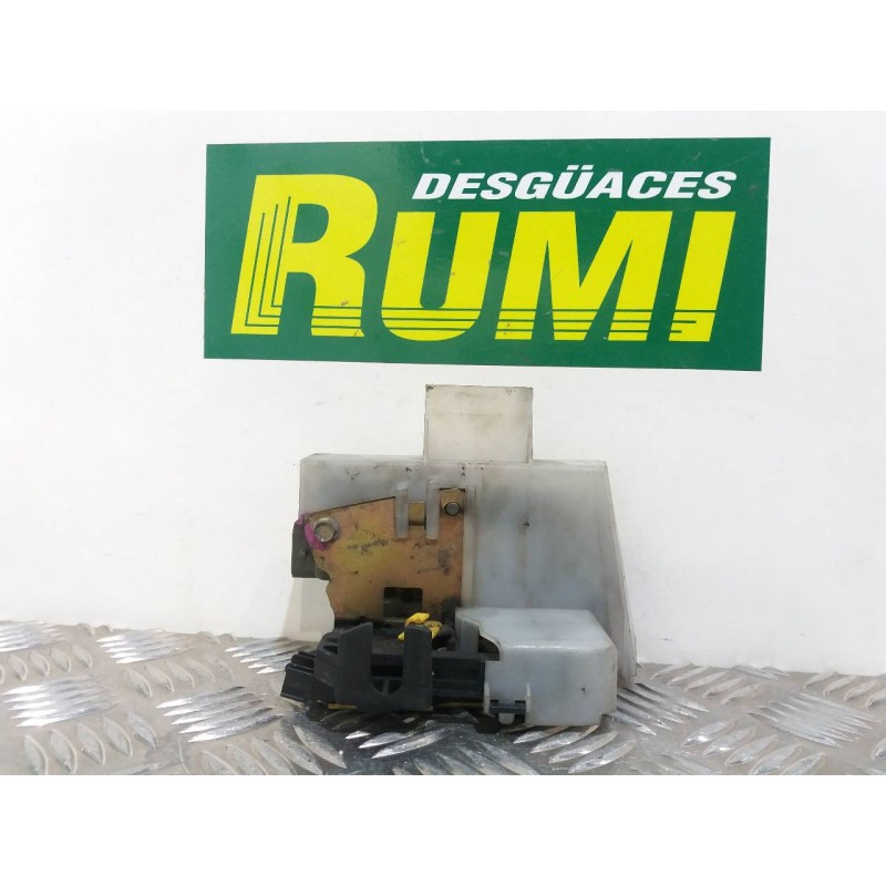 Recambio de cerradura puerta delantera izquierda para renault megane i berlina hatchback (ba0) 1.6e rn referencia OEM IAM   