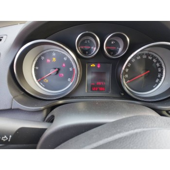 opel insignia berlina del año 2009