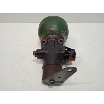 Recambio de acumulador central amortiguacion para citroën xantia berlina 2.0 hdi sx referencia OEM IAM 588684  