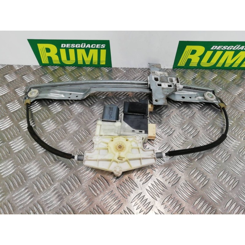 Recambio de elevalunas delantero izquierdo para citroën c4 berlina collection referencia OEM IAM 997018102 997427105 06543100 98