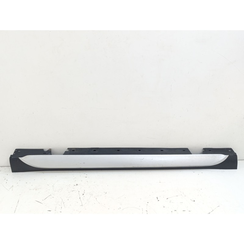 Recambio de faldon lateral para bmw x1 (e84) xdrive 23d referencia OEM IAM 51772990599  