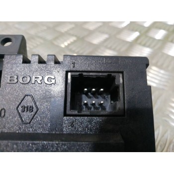 Recambio de pantalla multifuncion para renault laguna (b56) 2.0 16v rti (b56d) referencia OEM IAM 7700822080  