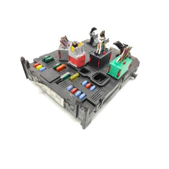 CAJA RELES / FUSIBLES 9652474380 