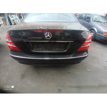 mercedes-benz clase e (w211) berlina del año 2005