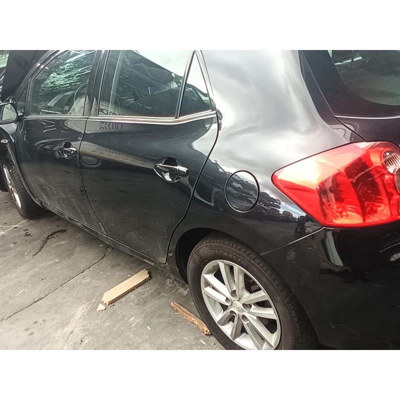 toyota auris del año 2008