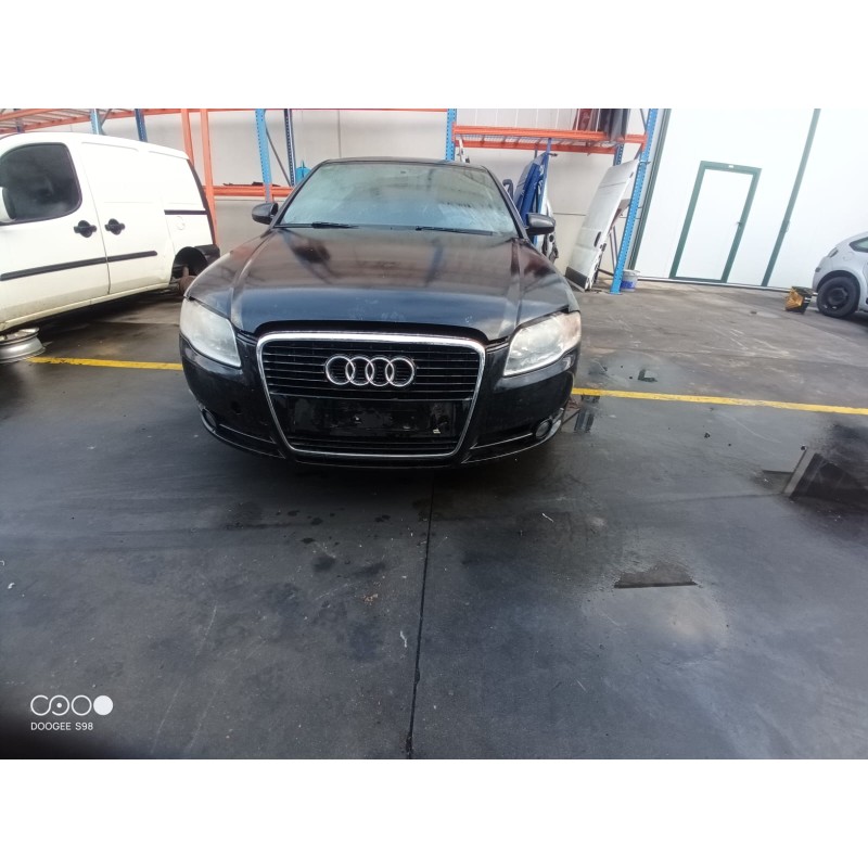 AUDI A4 BERLINA (8E)