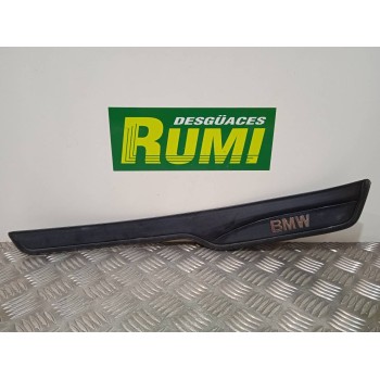 GUARNECIDO PUERTA TRASERA DERECHA 51477060286 