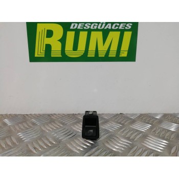 Recambio de mando elevalunas trasero izquierdo para bmw serie 3 berlina (e46) 318i referencia OEM IAM 6902174  