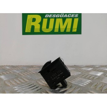 Recambio de mando elevalunas trasero izquierdo para bmw serie 3 berlina (e46) 318i referencia OEM IAM 6902174  