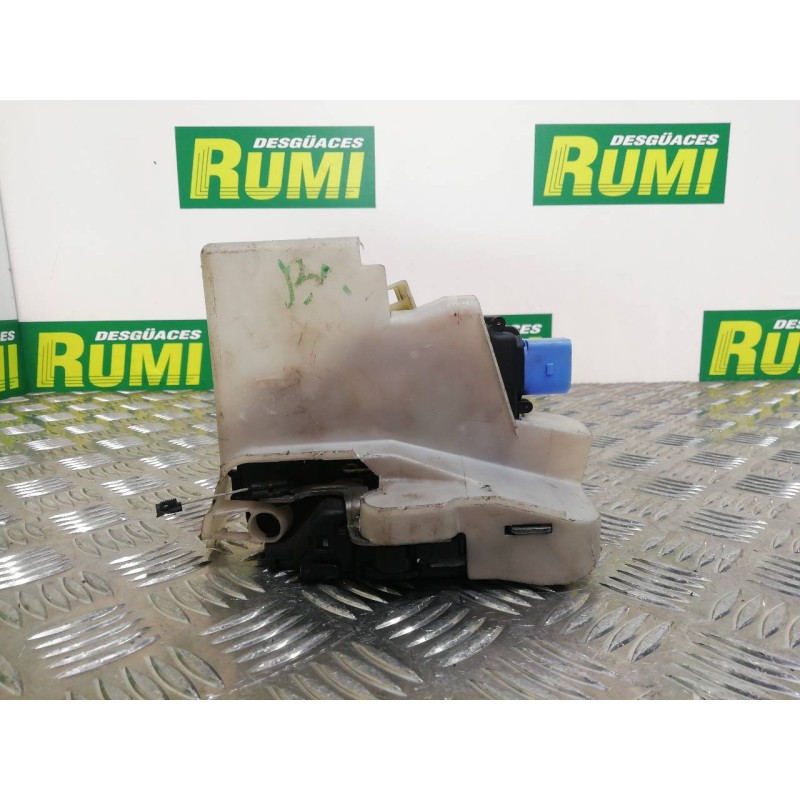 Recambio de cerradura puerta delantera derecha para volkswagen t5 transporter/furgoneta combi city referencia OEM IAM   